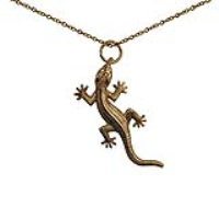 9ct Gold 34x19mm Lizard Pendant with a 1.1mm wide cable Chain