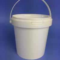 WHITE 1 LITRE BUCKET WITH PLASTIC HANDLE & TAMPER EVIDENT NECK