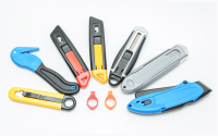 Extendable Blade Safety Knives