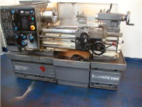 Used Colchester Triumph VS2500 Gap Bed Centre Lathe (1993) - Used