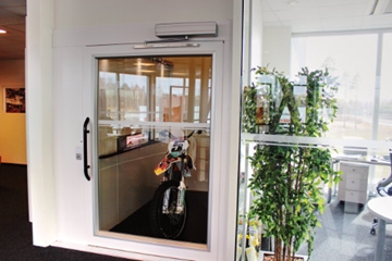 High Quality Enclosed Commercial Platform Lifts