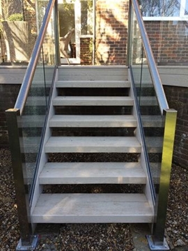 UK Manufacturer Of Stair Glass Balustrades