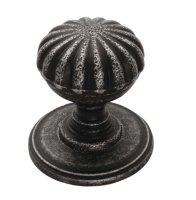 Fingertip Design Delamain 32mm Flower Cupboard Knob Pewter Effect