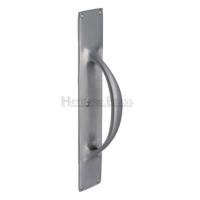Heritage Brass Pull Handle on Plate Satin Chrome