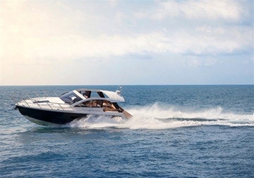Manufacturers Of Luxury Boats Composites