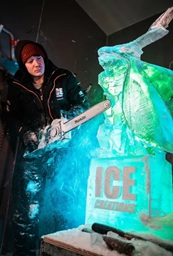 Producer Of Ice Carvings 