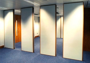 Moveable Walls for Educational Establishments