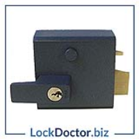 KM2553 YALE No.1 & No.2 Auto Deadlocking Nightlatch