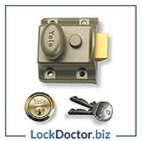 KM2652 YALE 723 Non-Deadlocking Traditional Nightlatch