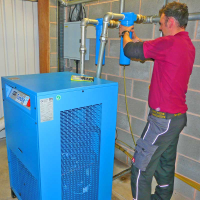 Suppliers Of Refrigerant Dryers For Air Compressors For The Foods And Drinks Industry In Manchester