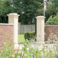 GPD Doric Gate Pillar with FN7 Acanthus Ball and Base