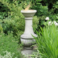 SD10 Renaissance Sundial Plinth