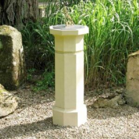 SD60 Gothic Sundial Plinth