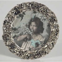 Silver Gilt Leaf Round Photo Frame
