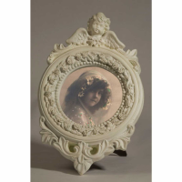 White Clay Paint Round Photo Frame