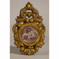 Gold Gilt Leaf Photo Frame Round