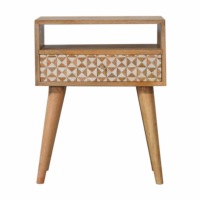 In1496 Sarina Bedside
