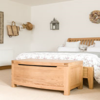 Mid Century Art Deco Solid Oak Bedroom Storage Bed Blanket Box 55x104cm