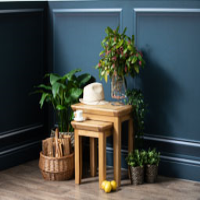 Traditional Style Natural Oak Wood Curved Nest of 2 Occasional Side Tables
