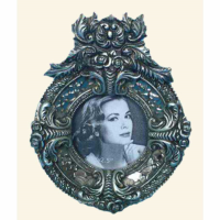 Iridecent Silver Round Photo Frame