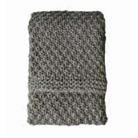 Modern Style Comfy And Chunky Grey Knitted Throw 170 x 130cm