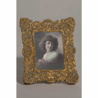 Gold Gilt Leaf Portrait Photo Frame