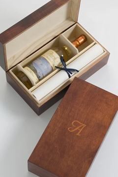 Customised Wooden Whisky Presentation Boxes