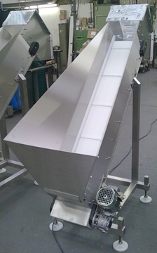 STAINLESS INCLINE AND ELEVATING BELT CONVEYOR SYSTEMS