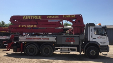 M32 Truck Mounted Concrete Pump For Hire