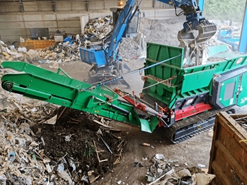 Supplier of Slow-Speed Shredders For Waste Management