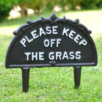 Rustic Style Please Keep Off The Grass Sign