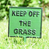 Square Keep Off The Grass Spike