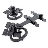 Traditional Blacksmith Shakespeare Latch Set