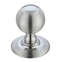 Weybridge Reeded Door Knobs - Satin Chrome