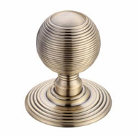 Weybridge Reeded Door Knobs - Florentine Brass