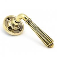 Hinton Lever on Rose Set - Aged Brass
