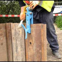 Trench Sheet Extractor Clamp
