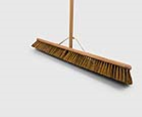 INDUSTRIAL SOFT 914MM PLATFORM BROOM FITTED WITH HANDLE AND STAY