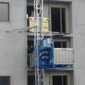 Hire of Large Platform Hoists