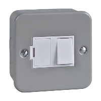Schneider Exclusive 13A Switched Fused Spur Metalclad