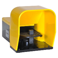 Lovato KG Foot Switch K Series One Pedal with Safety Lever Plastic Body Cover Contacts 2 N/O & 2 N/C Snap Action