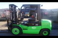 4800mm Electric Fork Trucks Rental