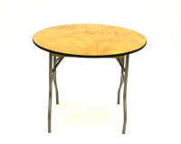 3&#39; Diameter Round Varnished Banquet Table