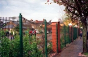Gemini Concave Twin Wire Architectural Fencing