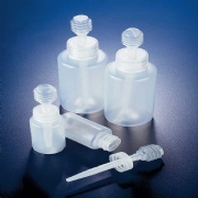 Dropper bottles with pipette cap