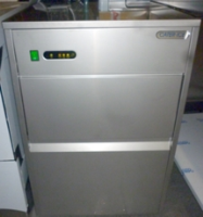 Cater Ice CK0880 Commercial Ice Maker - 80kg/24hrs - RET 3115