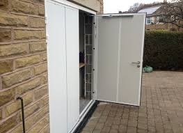 Specialised Insulated Hinged Doors 