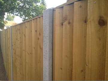 Picket Timber Fencing in Reading