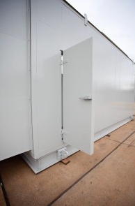 Single acoustic doors