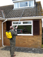 Telescopic Window Cleaner With Water Feed